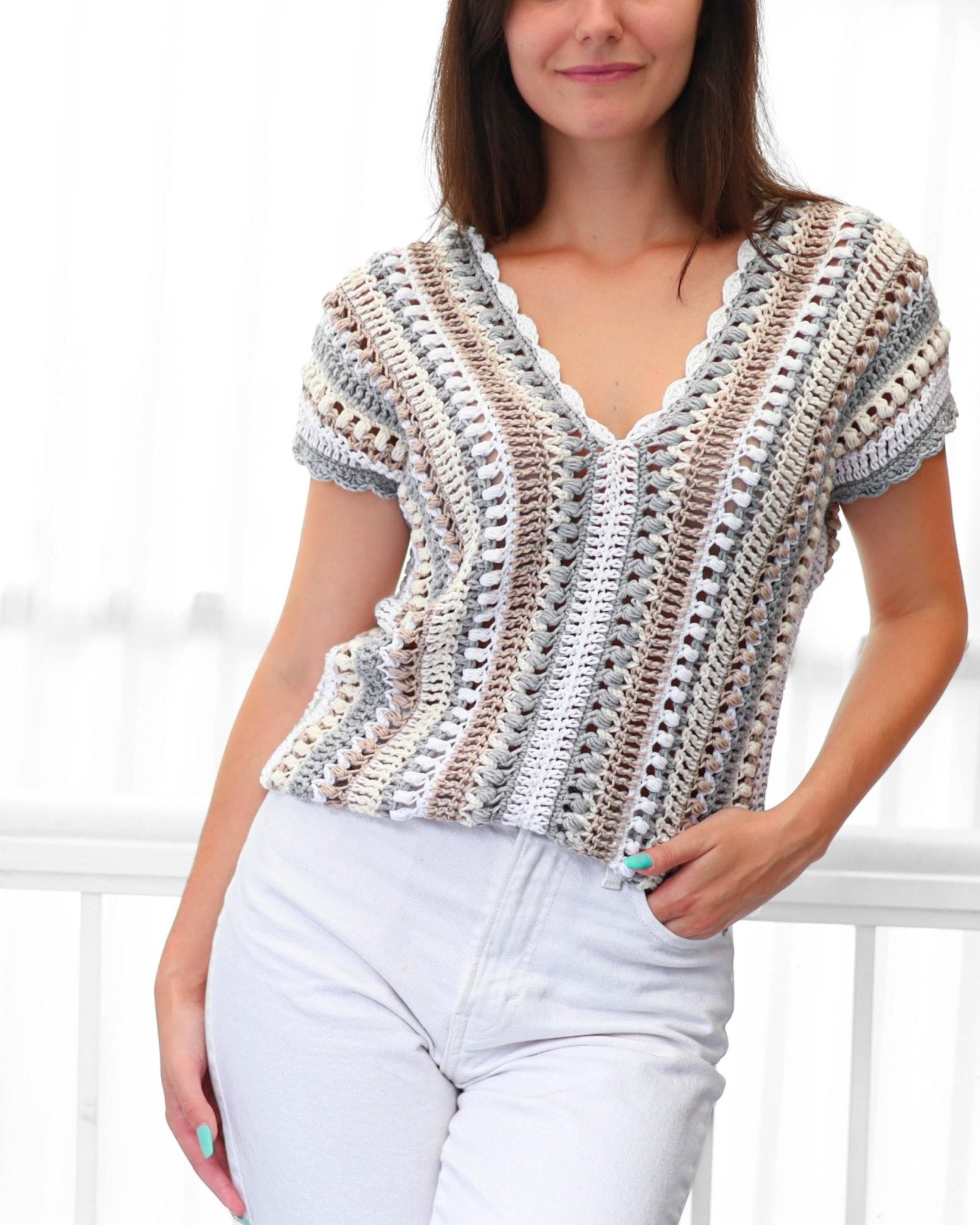 Crochet Pattern VELLOVIA V-Neck Top – PDF (XS–3XL) - Hakel Liebe