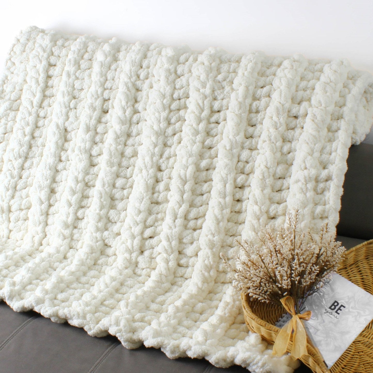 Crochet Pattern BANFFOVIA Chunky Blanket – 3 Sizes PDF - Hakel Liebe