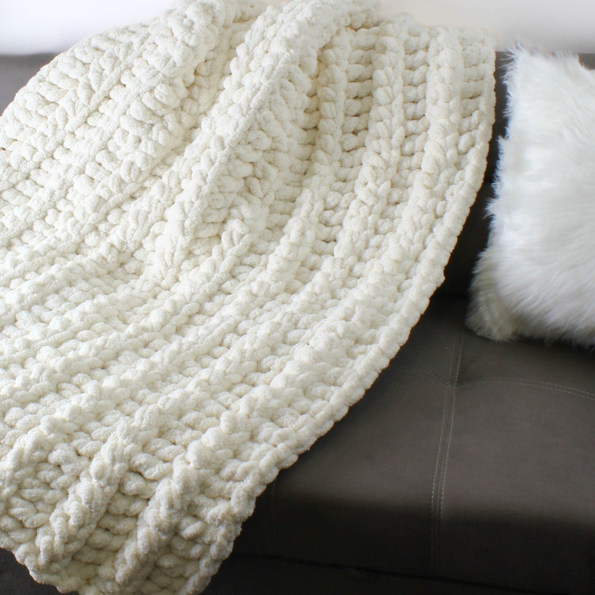 Crochet Pattern BANFFOVIA Chunky Blanket – 3 Sizes PDF - Hakel Liebe