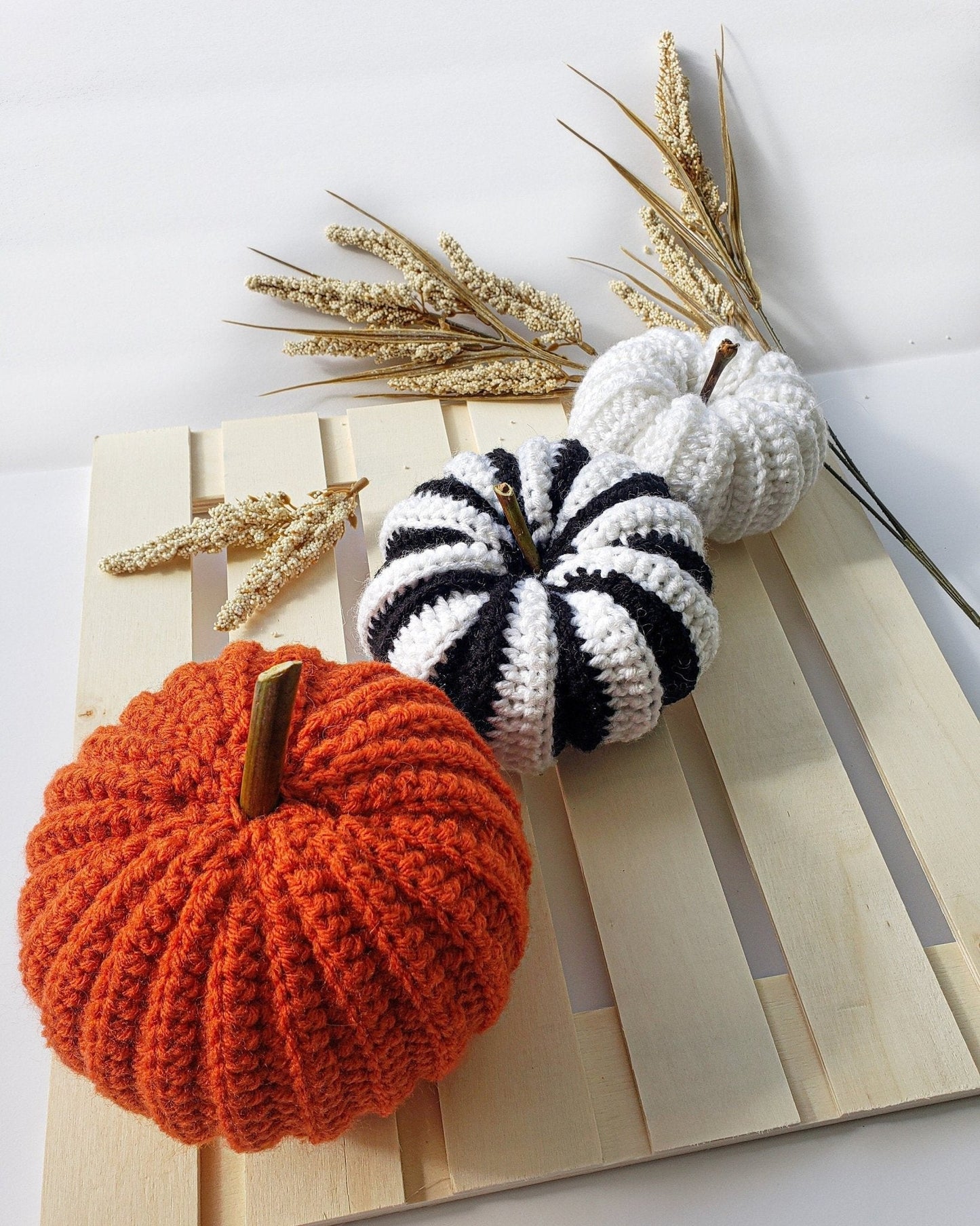 Crochet Pattern PUMPKELIS Pumpkins – 5 Sizes Fall Decor PDF - Hakel Liebe