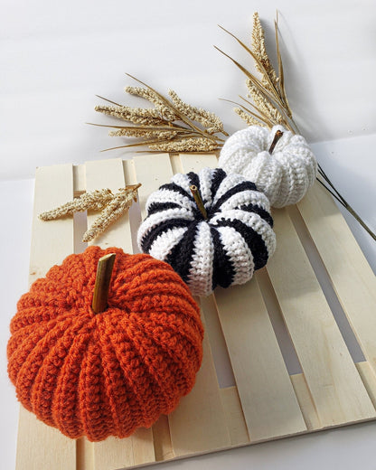 Crochet Pattern PUMPKELIS Pumpkins – 5 Sizes Fall Decor PDF - Hakel Liebe