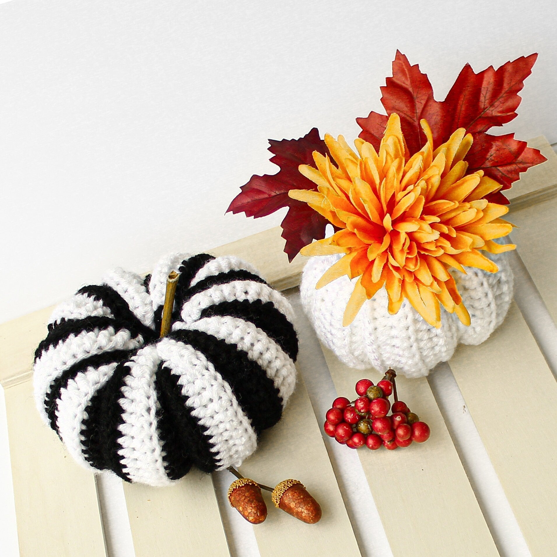 Crochet Pattern PUMPKELIS Pumpkins – 5 Sizes Fall Decor PDF - Hakel Liebe