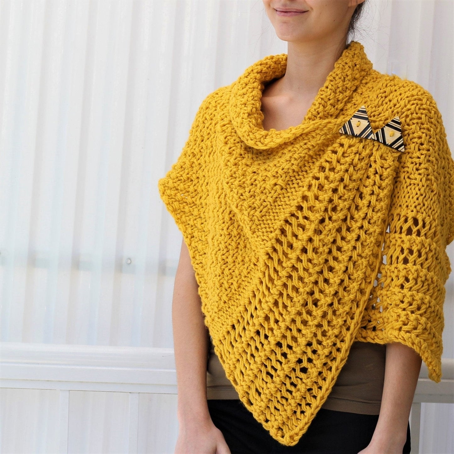 Knitting Pattern CORALELIS Wrap – Poncho/Scarf PDF - Hakel Liebe